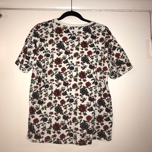 Forever 21 floral shirt - Picture 3 of 3